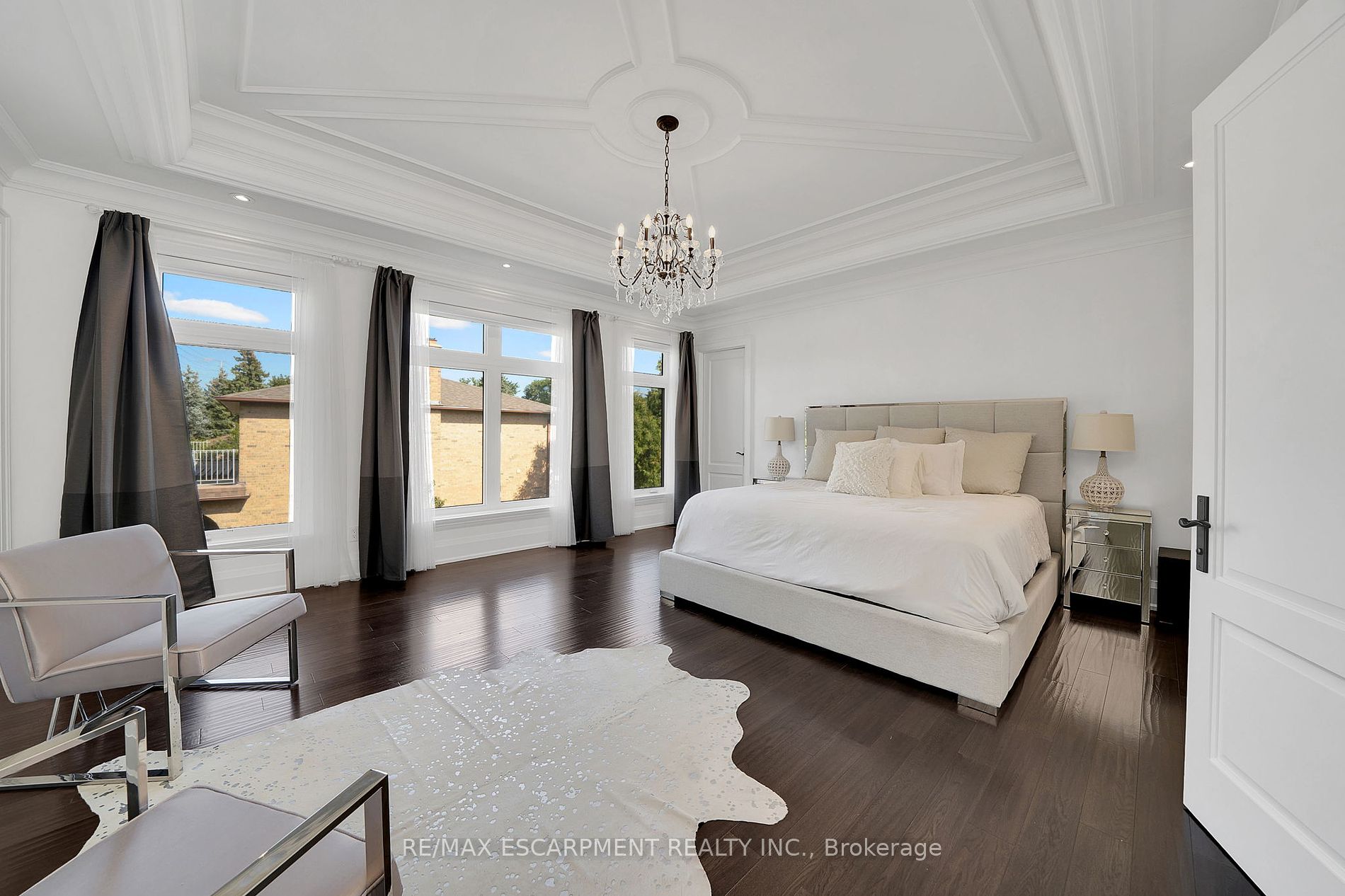 9737 Bathurst St Property Photo 18