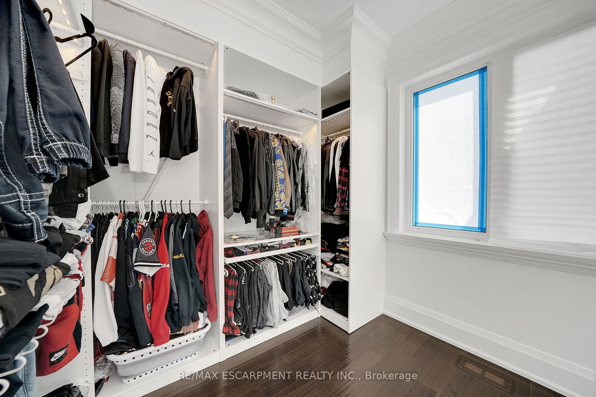 9737 Bathurst St Property Photo 27