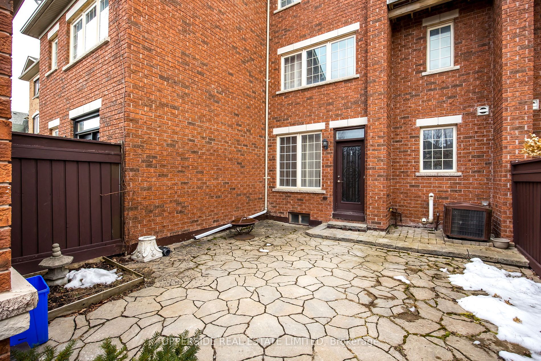 97 Zokol Dr Property Photo 28