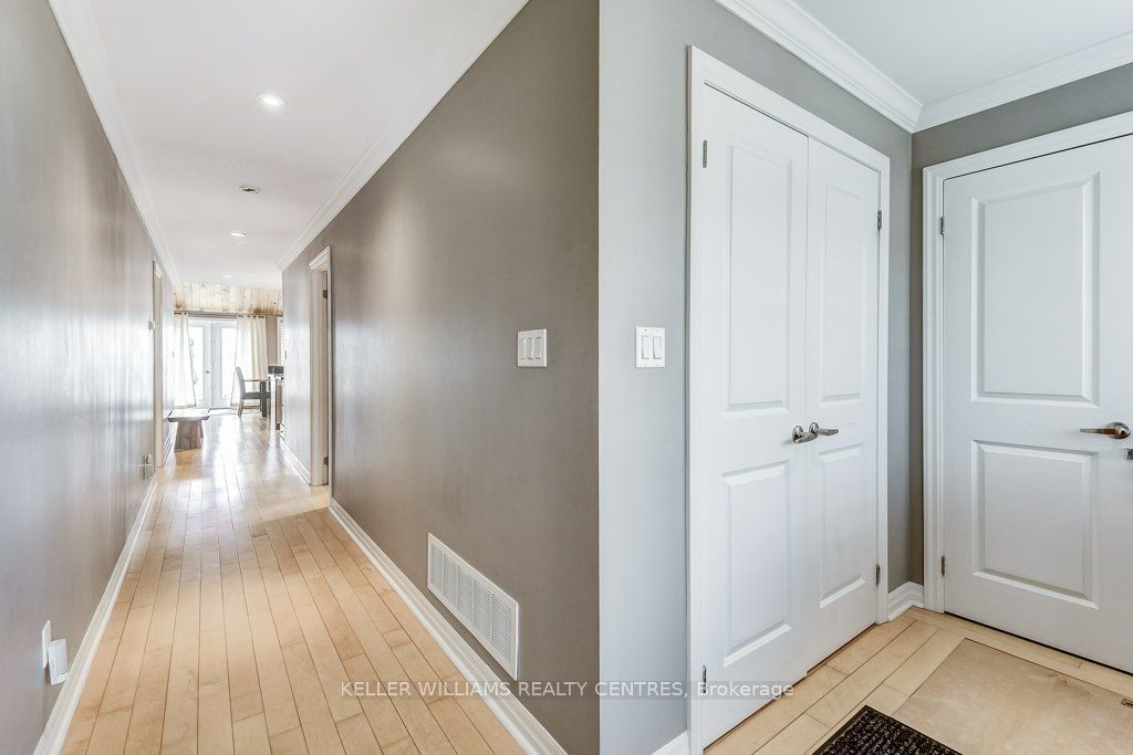 407 Limerick St Property Photo 6