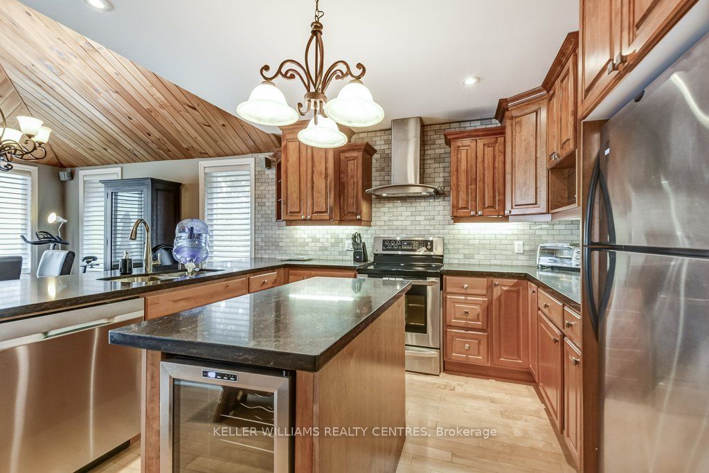 407 Limerick St Property Photo 15
