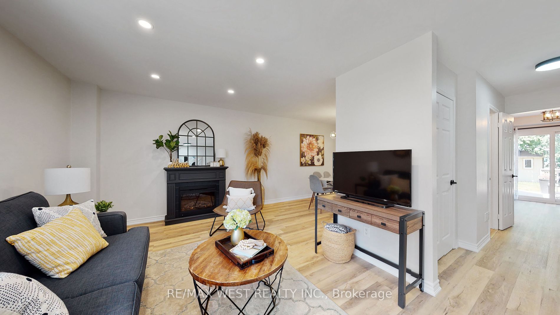 164 Tupper St E Property Photo 2
