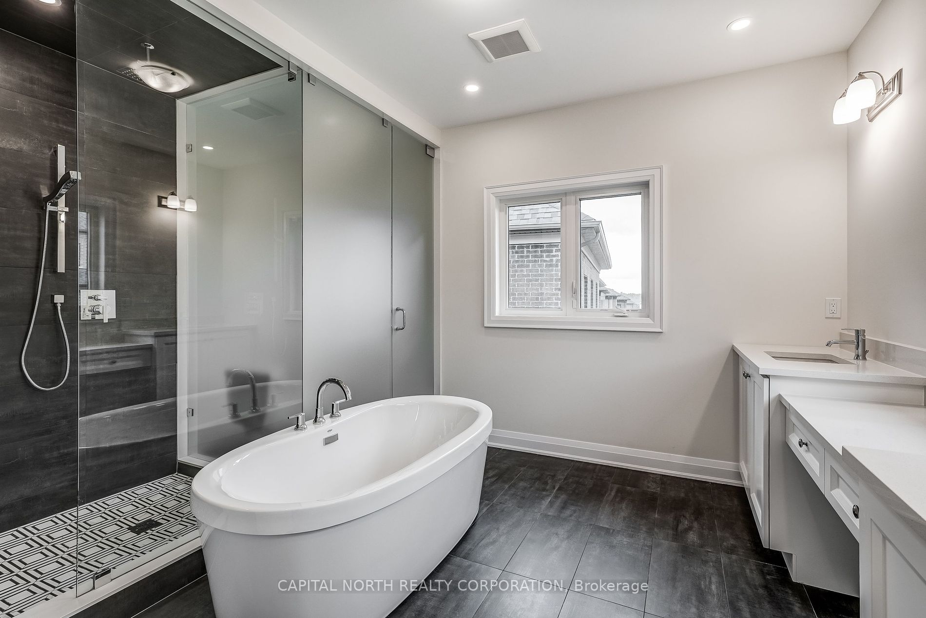 78 Winthrop Cres Property Photo 21