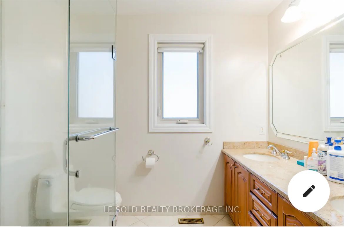 347 Fern Ave Property Photo 6