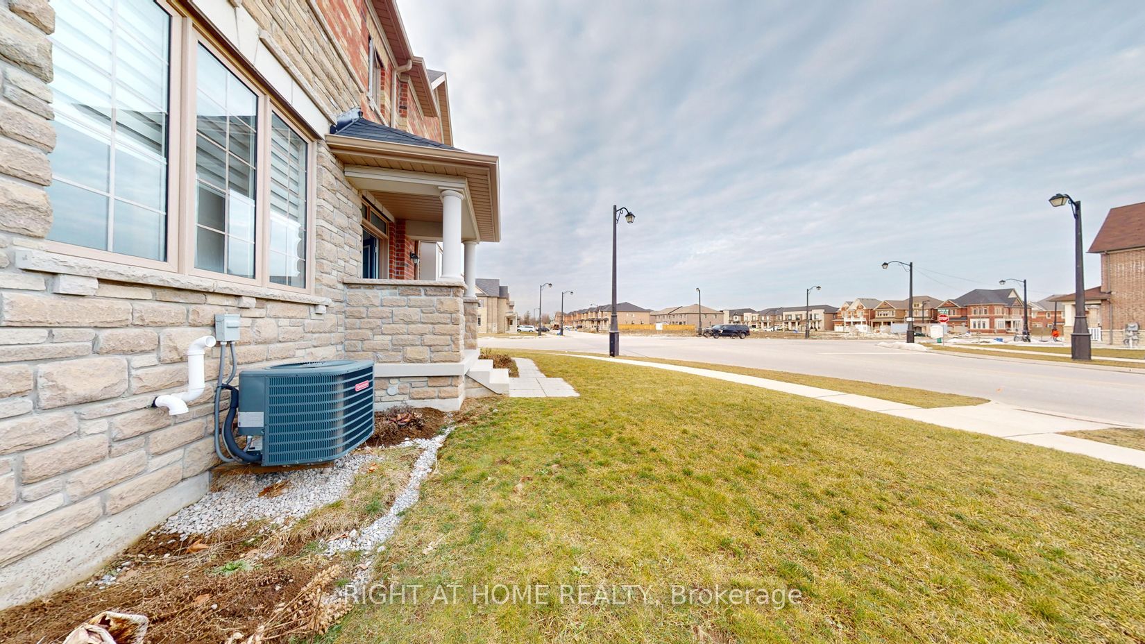 532 Mactier Dr Property Photo 30