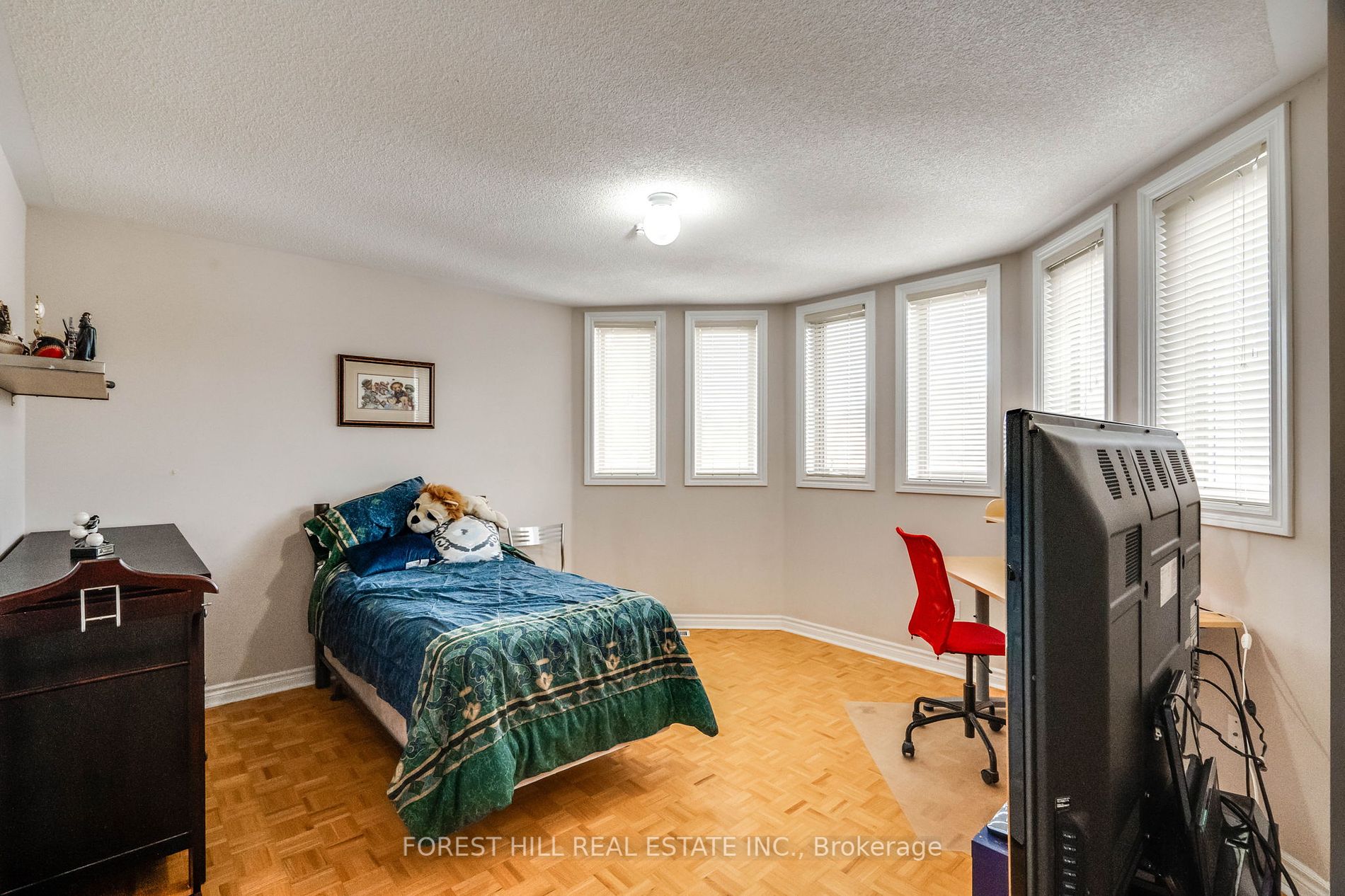 151 Nevada Cres Property Photo 32