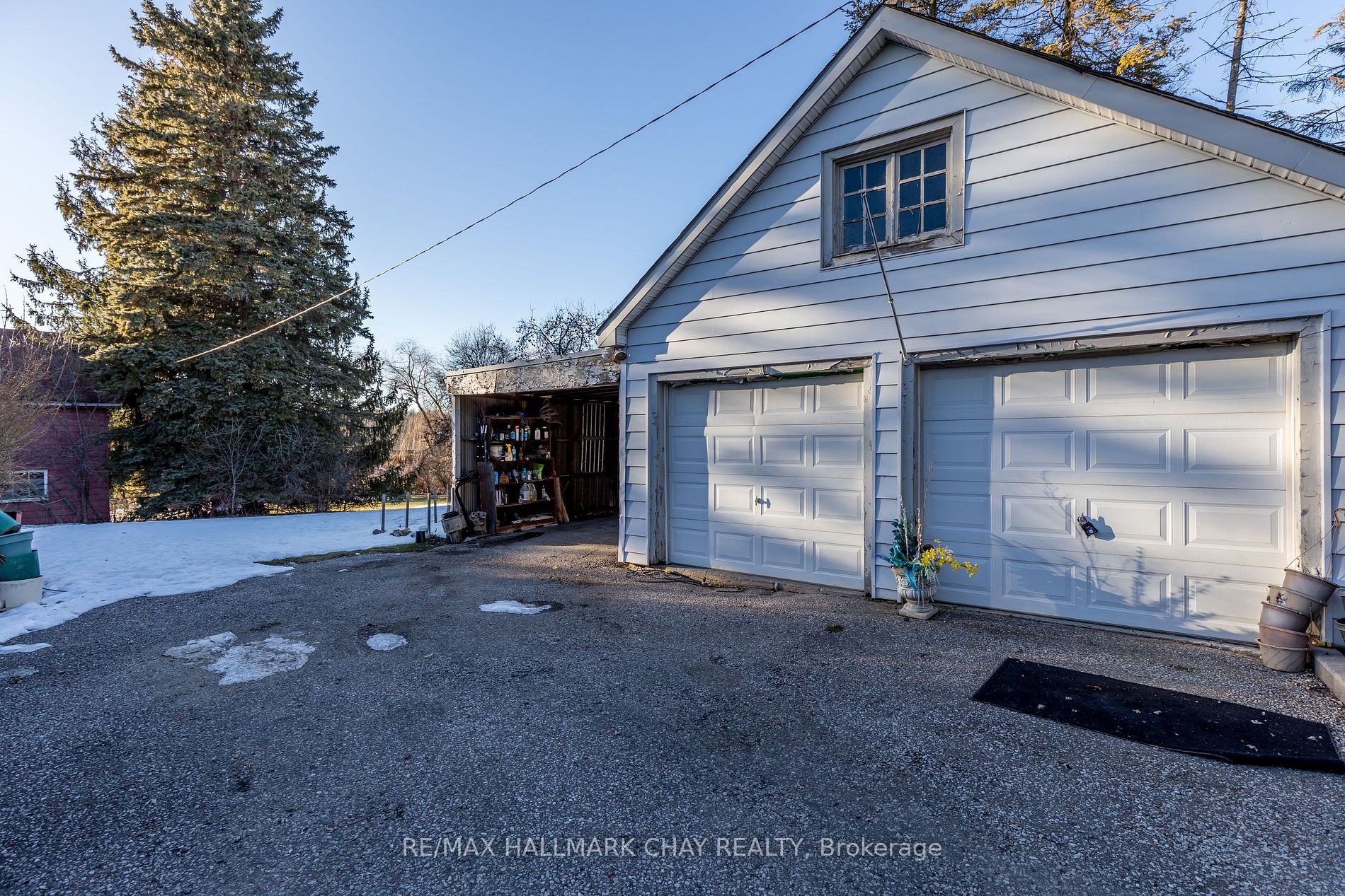 12450 Keele St Property Photo 8