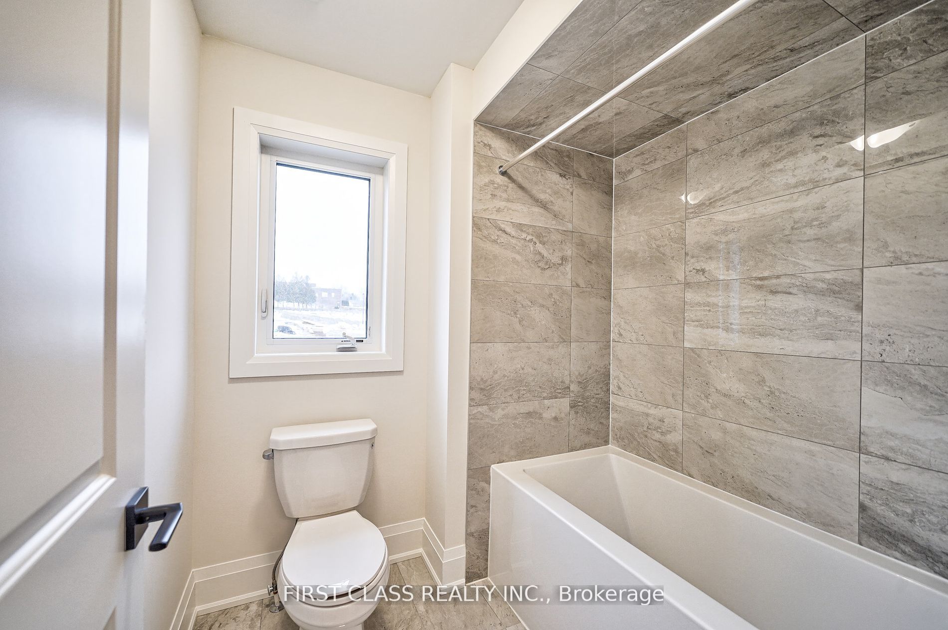 49 Rowe St Property Photo 25
