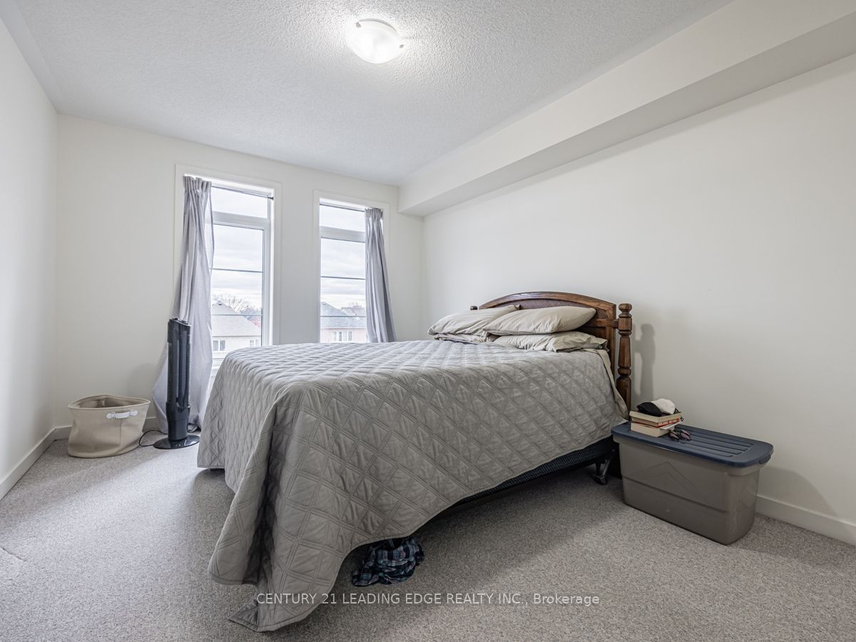 25 Cornerbank Cres Property Photo 15