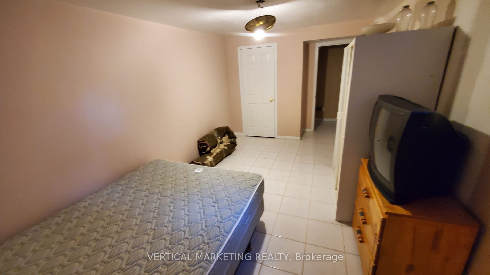 37 Forester Cres Property Photo 5