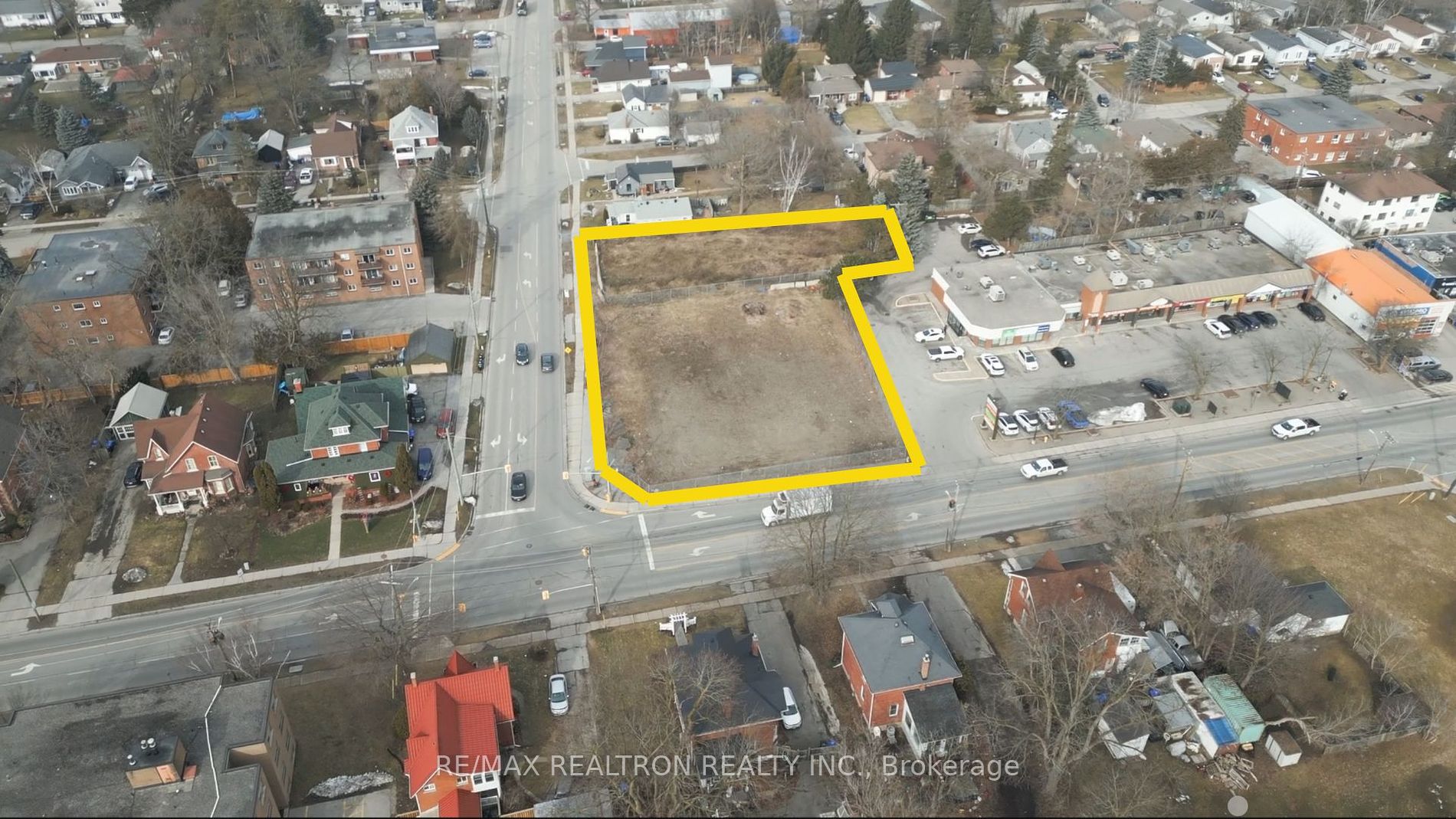170 Victoria St E Property Photo