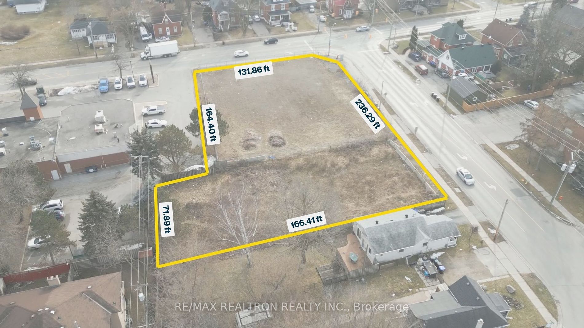 170 Victoria St E Property Photo 2