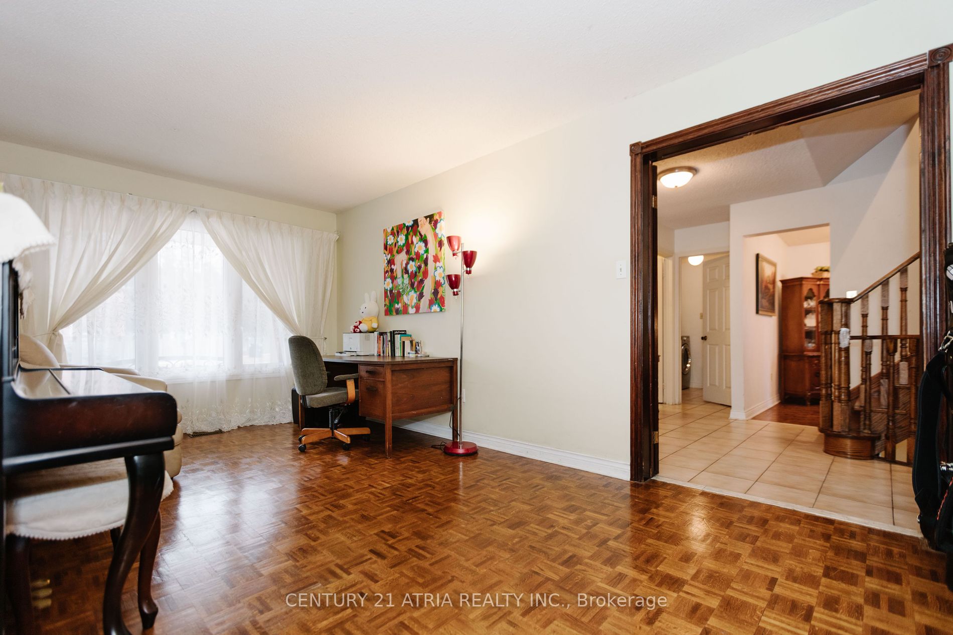 304 Essex Ave Property Photo 6