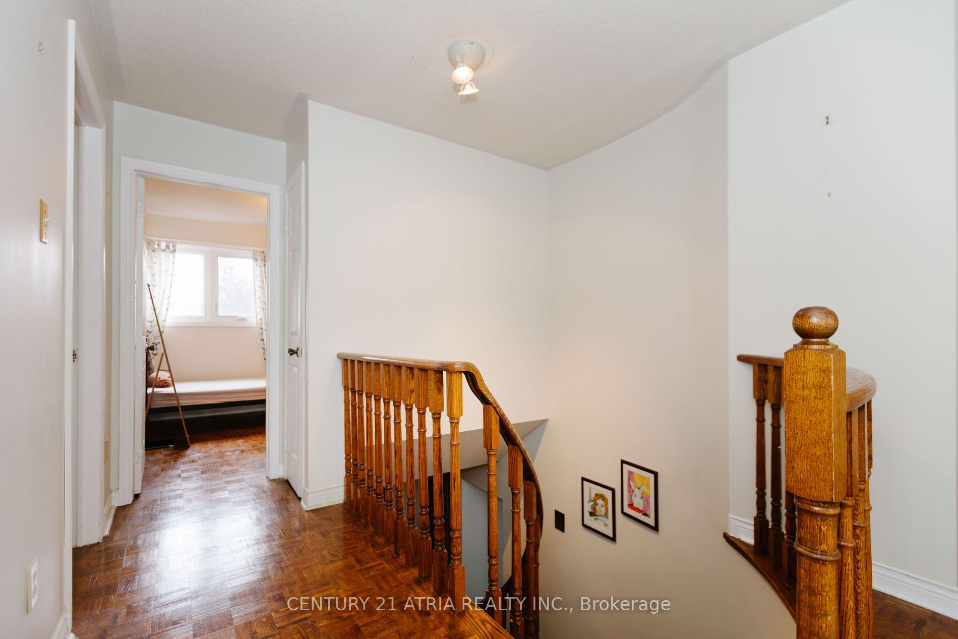 304 Essex Ave Property Photo 14