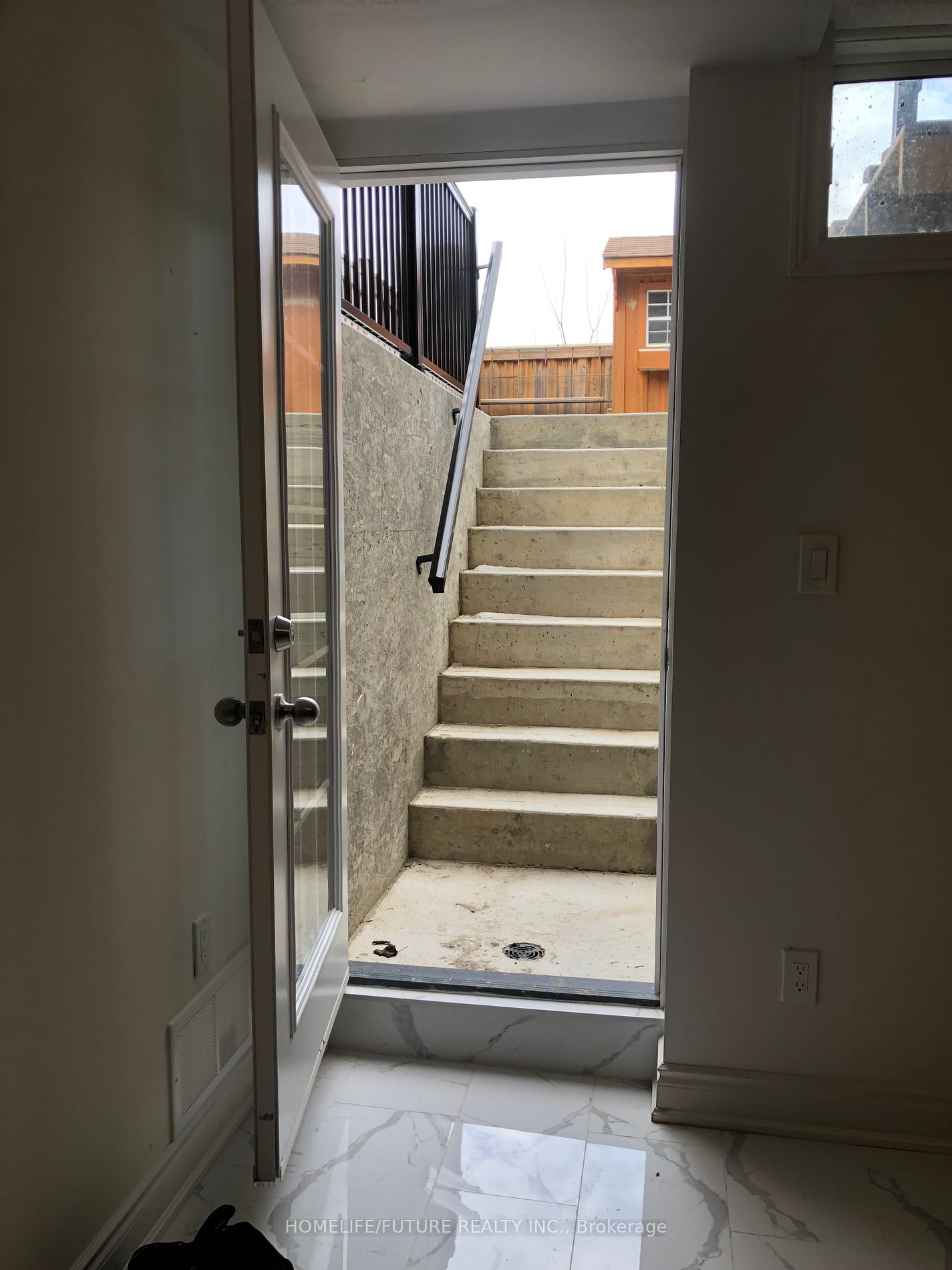 1310 Lormel Gate Ave Property Photo 2