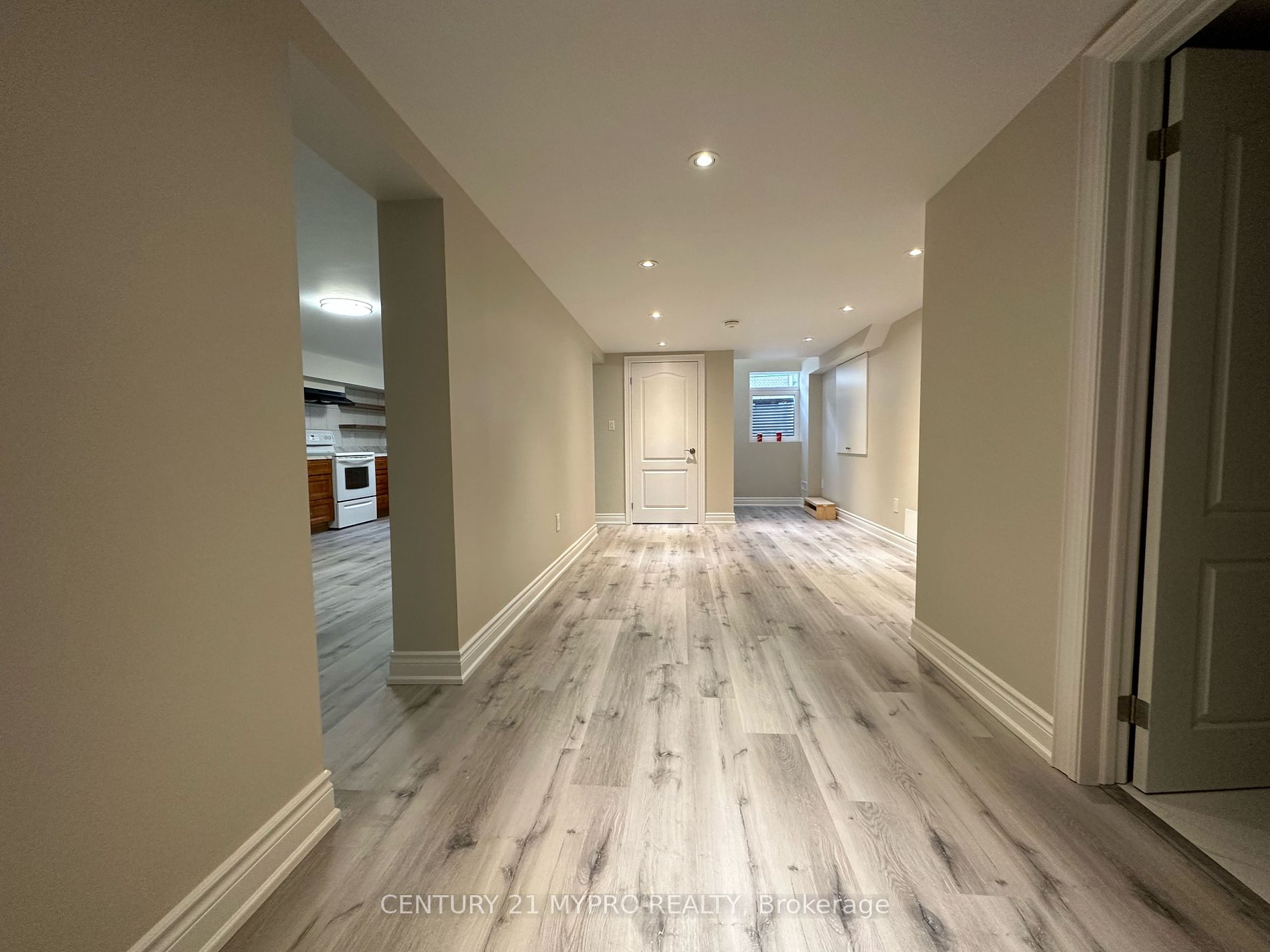 33 Tormore Dr Property Photo 2