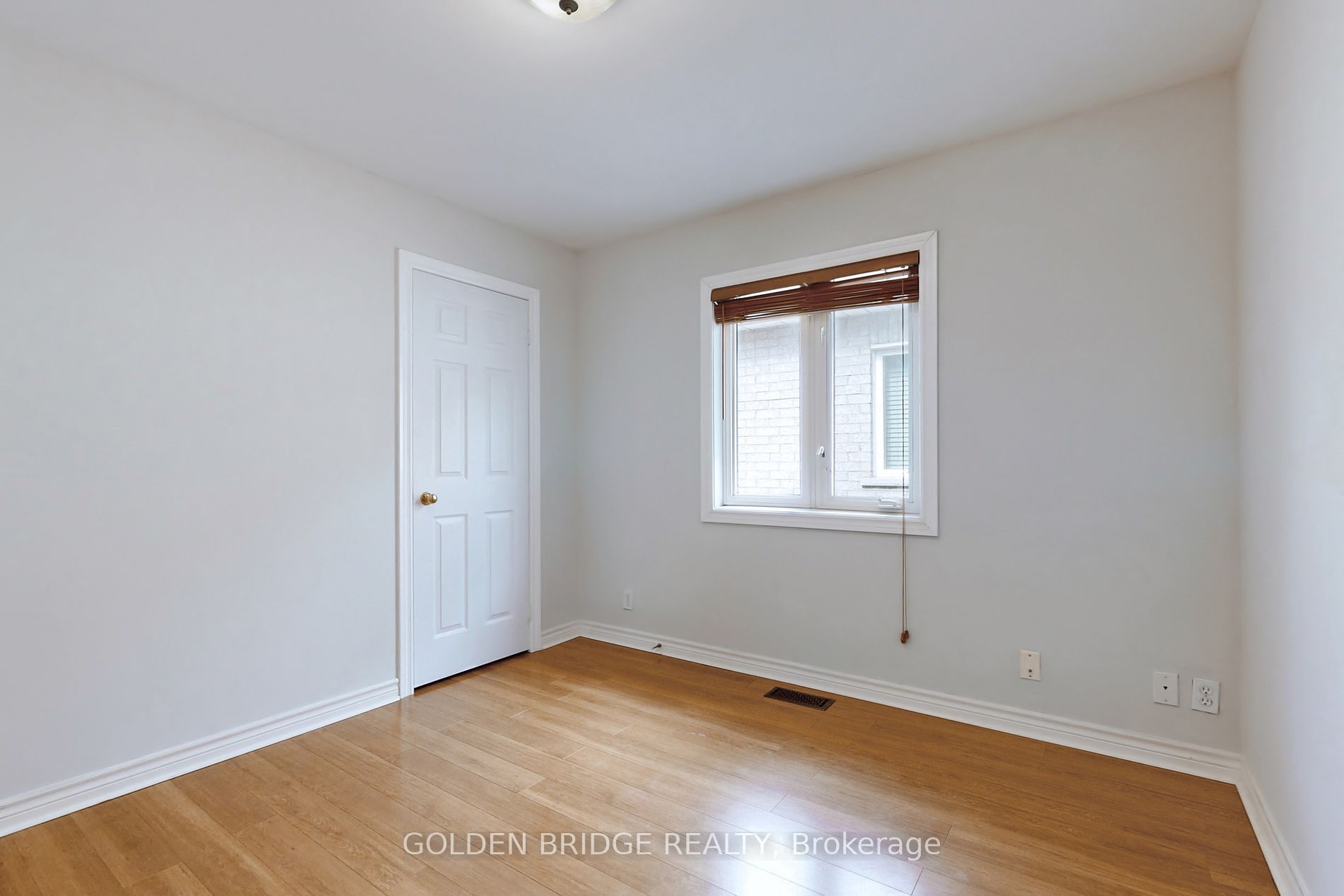 49 Golden Oak Ave Property Photo 26