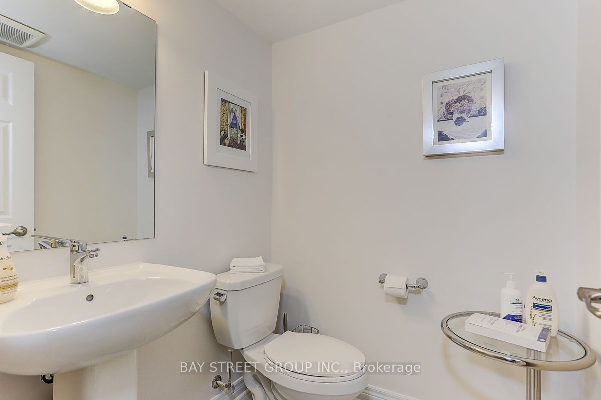 87 Grand Trunk Ave Property Photo 9