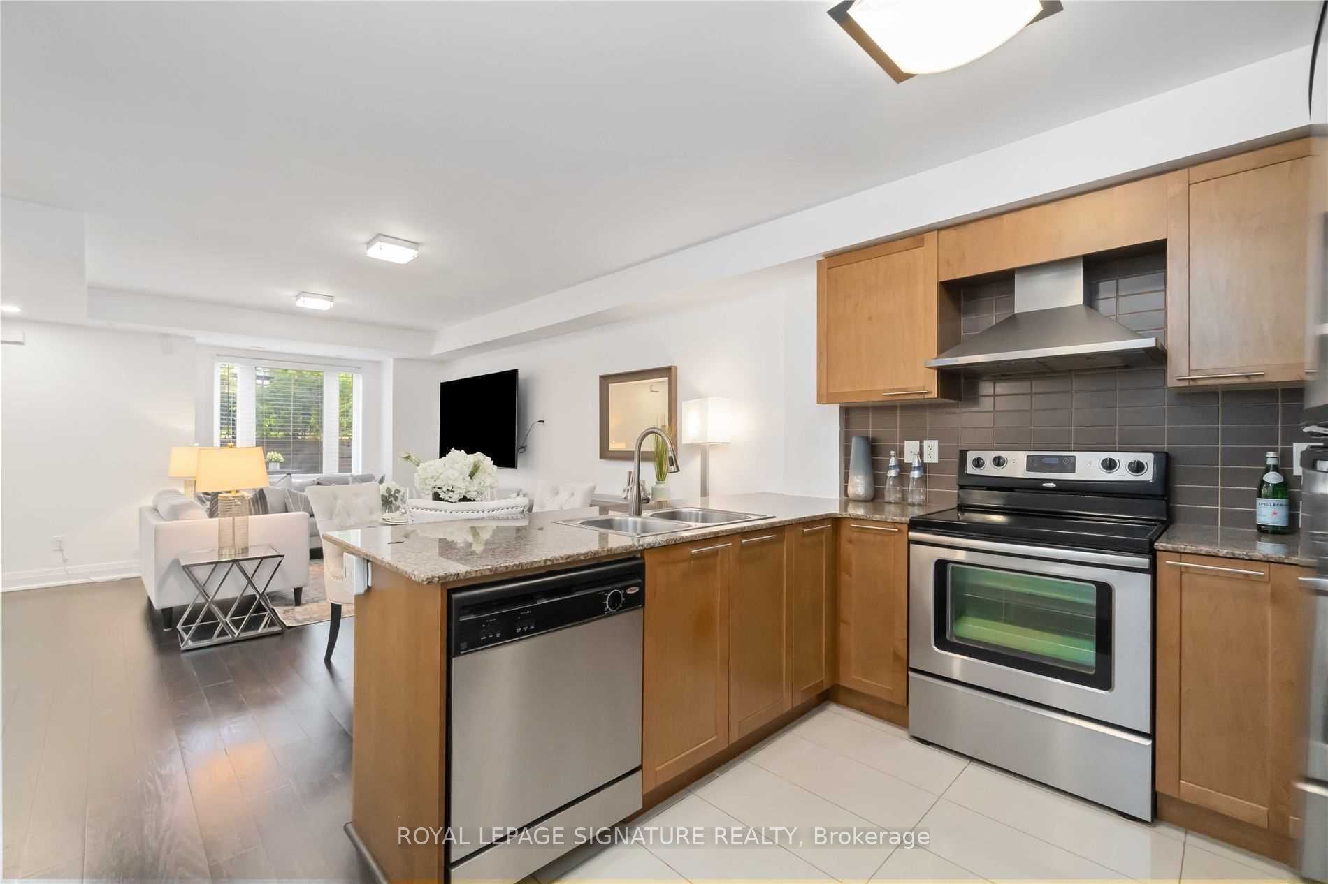 320 John St 7 Property Photo 9