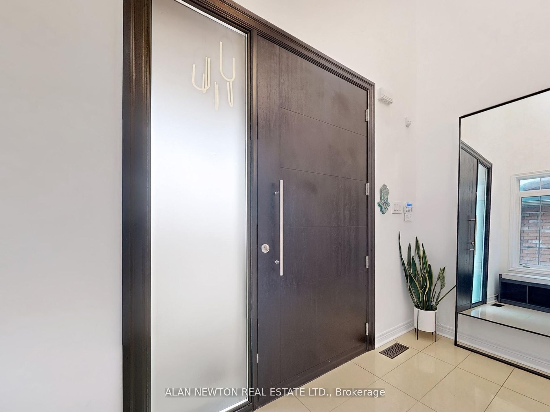 462 Marc Santi Blvd Property Photo 6