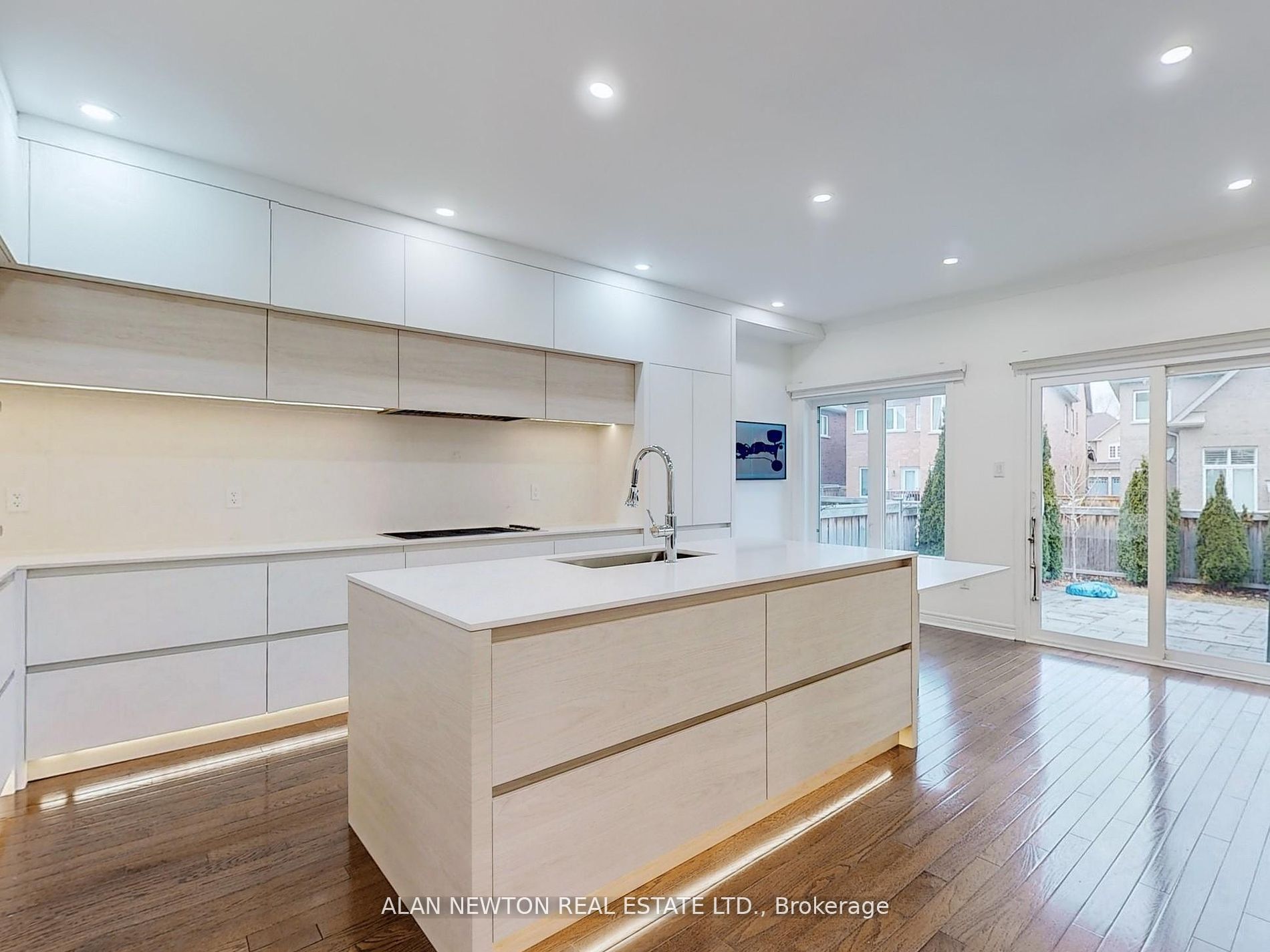 462 Marc Santi Blvd Property Photo 17