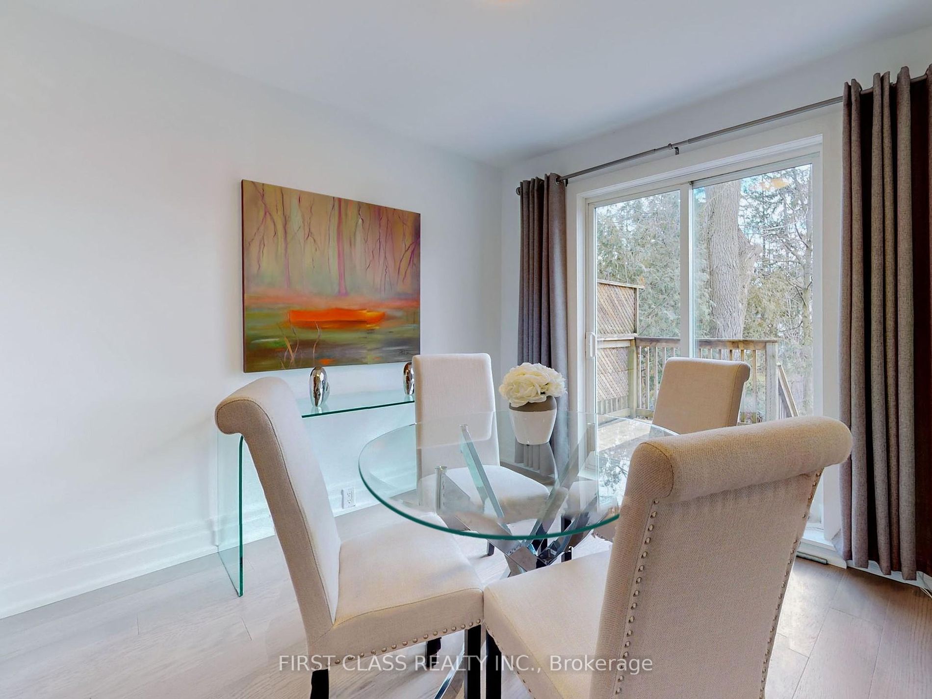 148 Richmond St Property Photo 8
