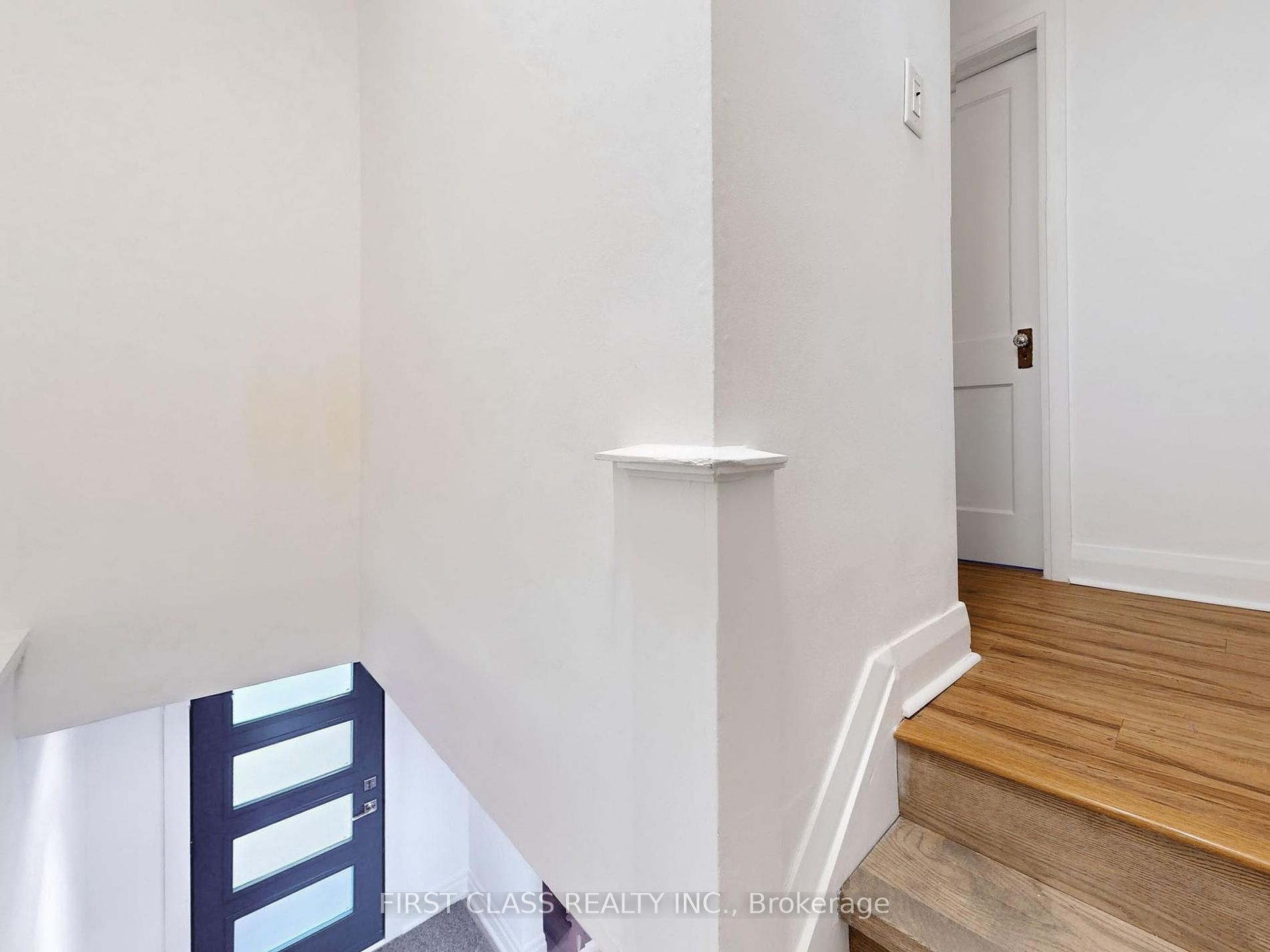 148 Richmond St Property Photo 18