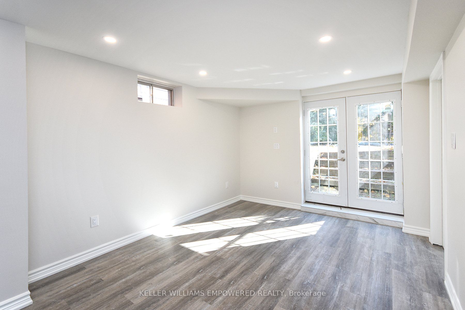 133 Heathwood Heights Dr Property Photo 8
