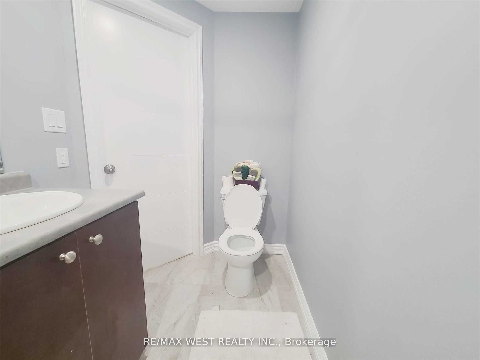 28 Pridham Pl Property Photo 9