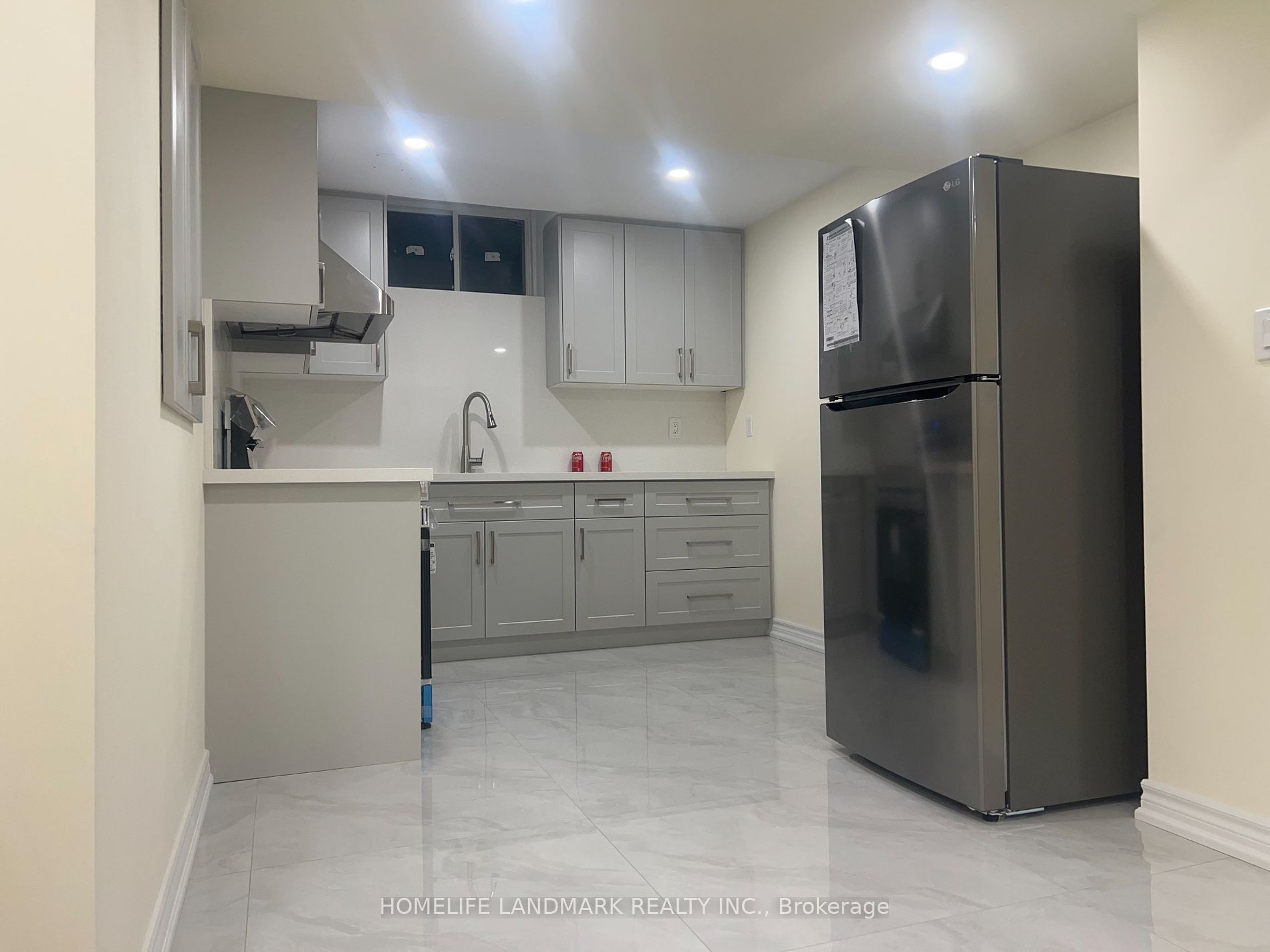 274 The Bridle Walk Property Photo 2
