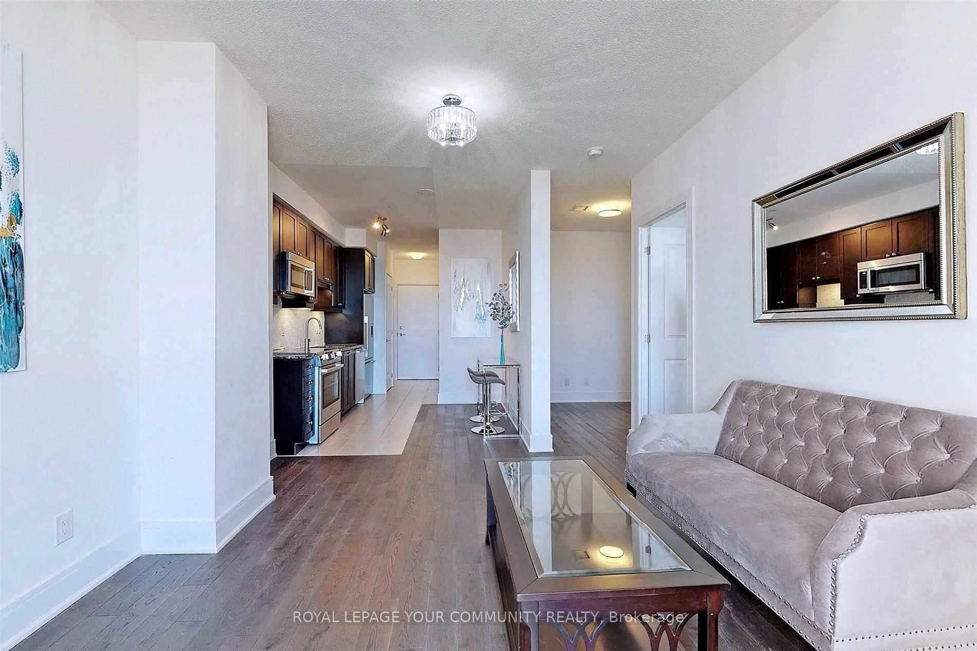 9201 Yonge St 2401 Property Photo 7
