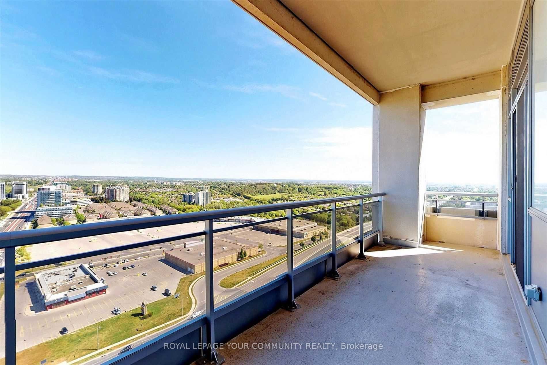 9201 Yonge St 2401 Property Photo 15