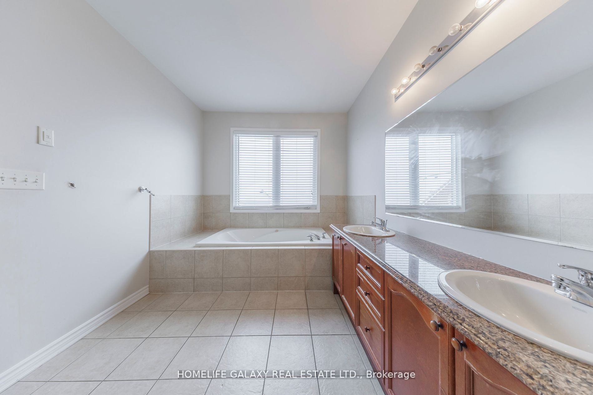 7 Clamerten Rd Property Photo 26