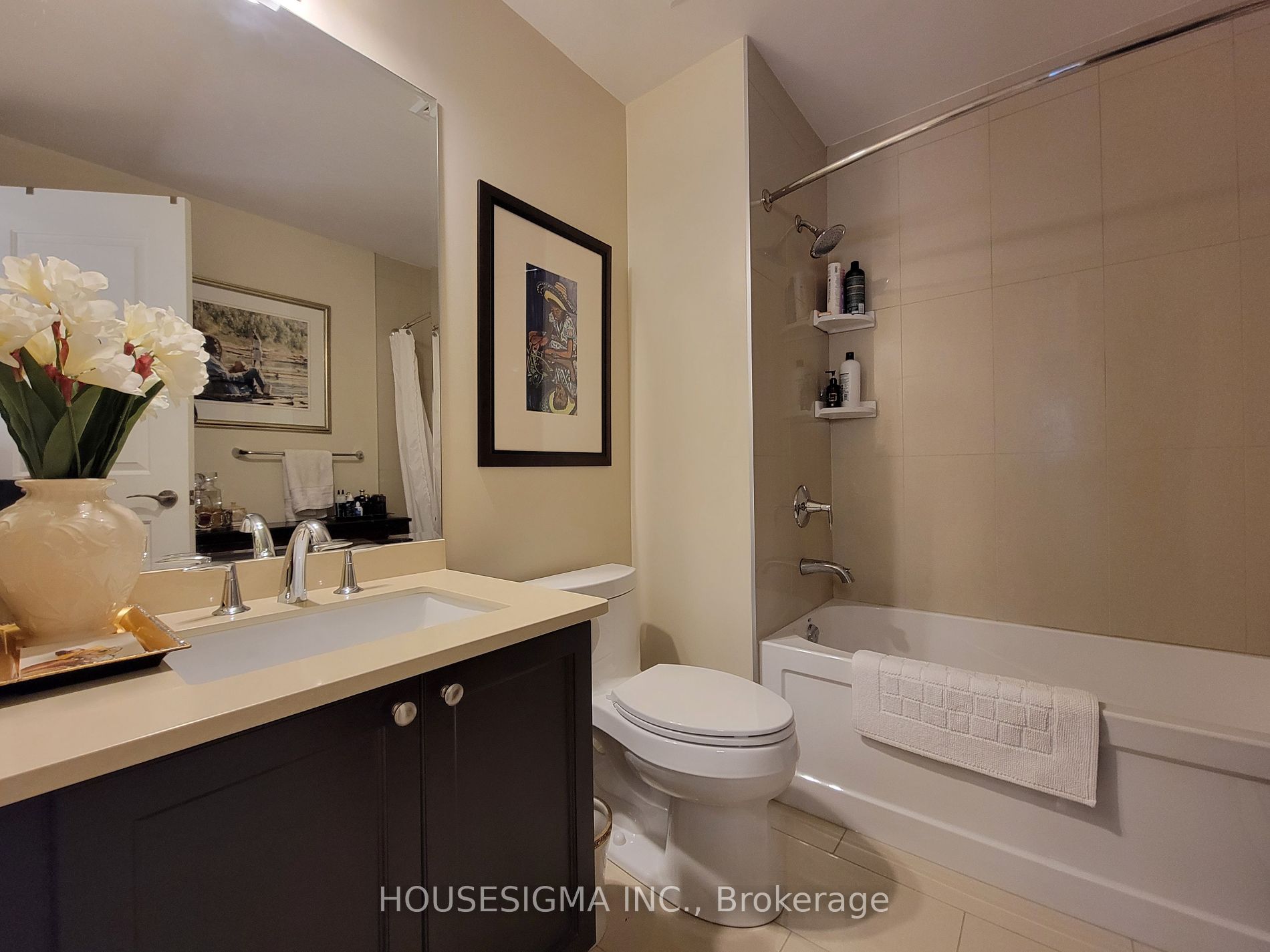 80 Burns Blvd 21 Property Photo 11