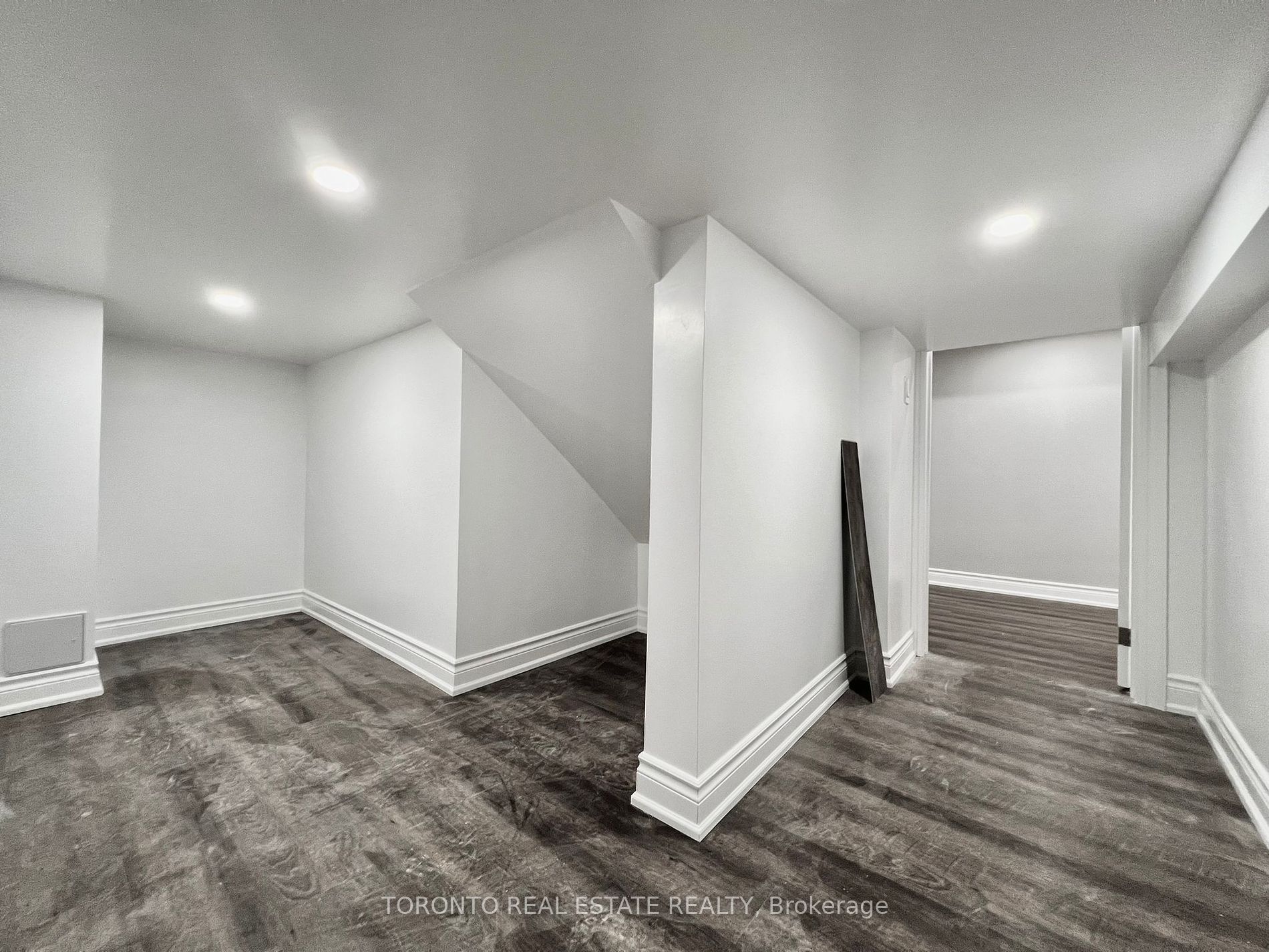 74 Mohandas Dr Property Photo 18