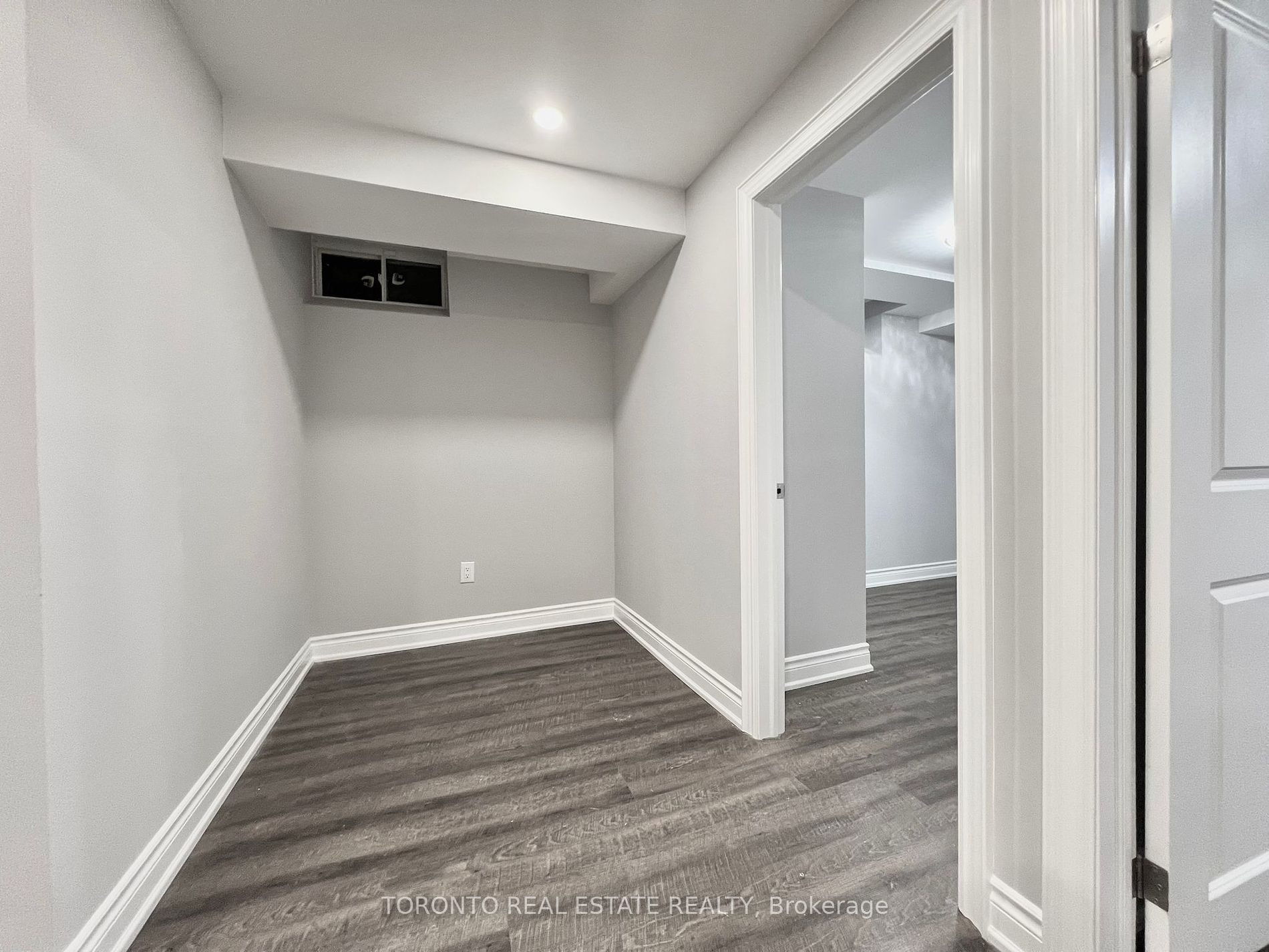 74 Mohandas Dr Property Photo 25