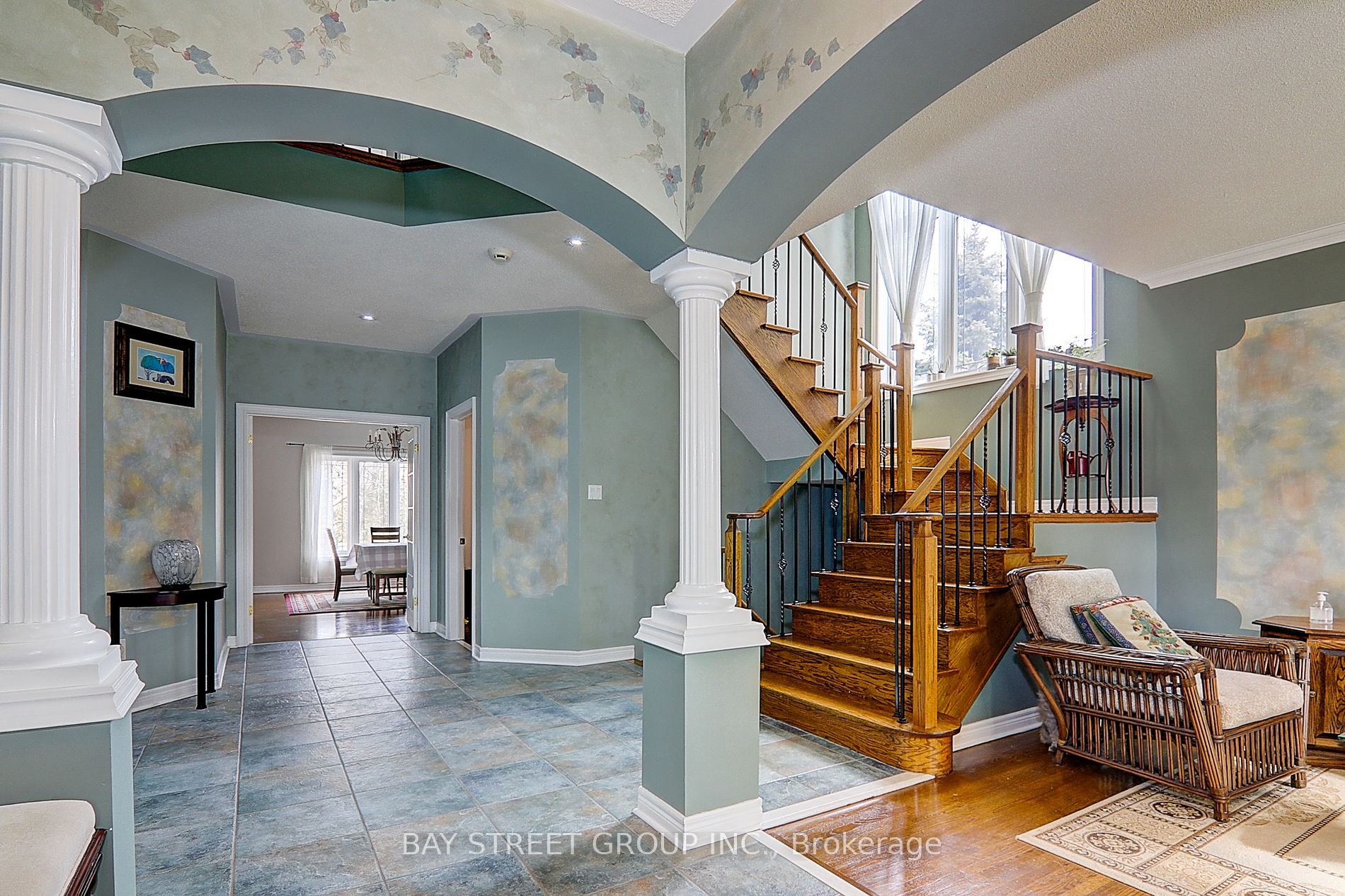 19 Lazenby Crt Property Photo 3