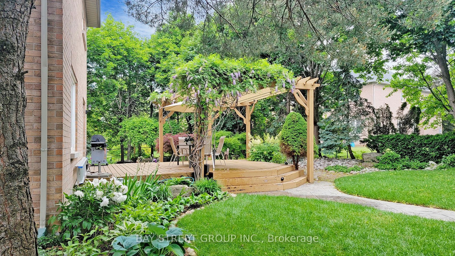 19 Lazenby Crt Property Photo 35