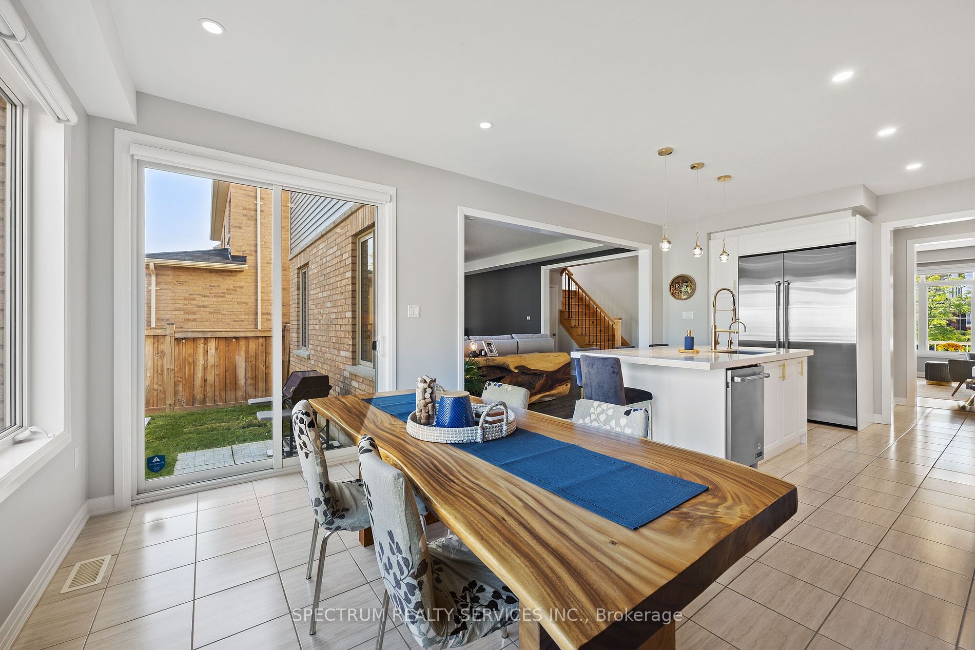 52 Pridham Pl Property Photo 10