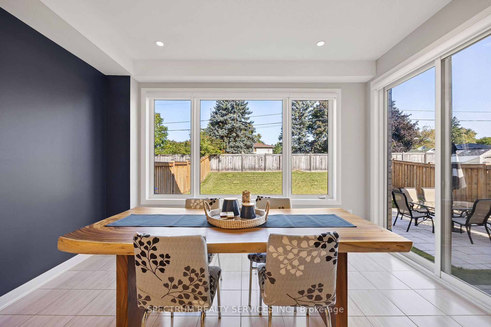 52 Pridham Pl Property Photo 11