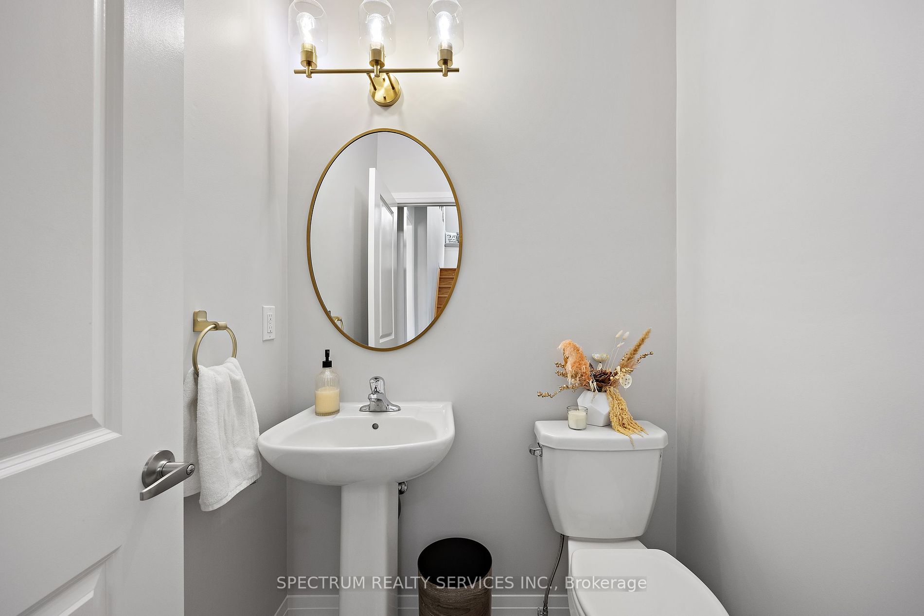 52 Pridham Pl Property Photo 17