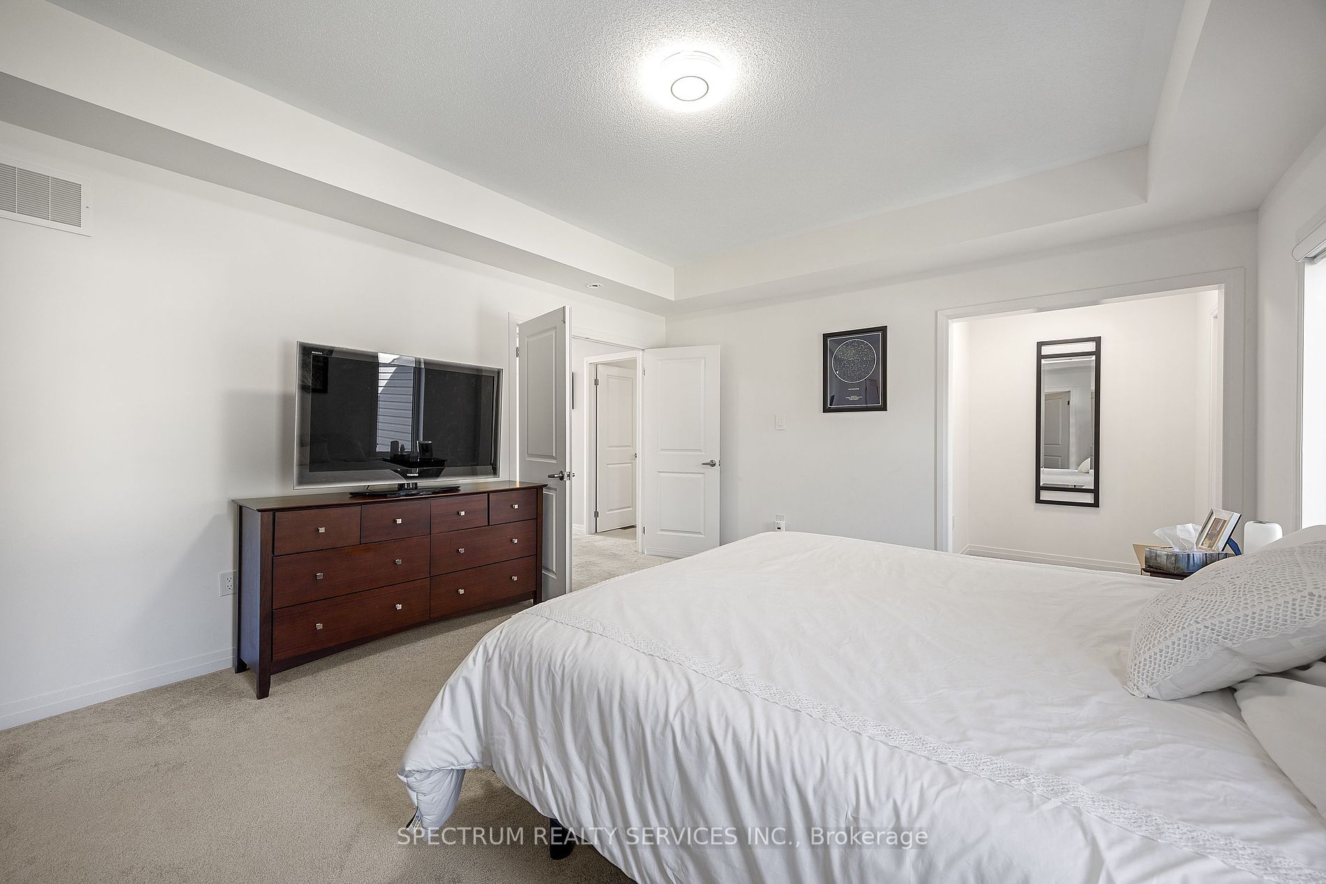 52 Pridham Pl Property Photo 22