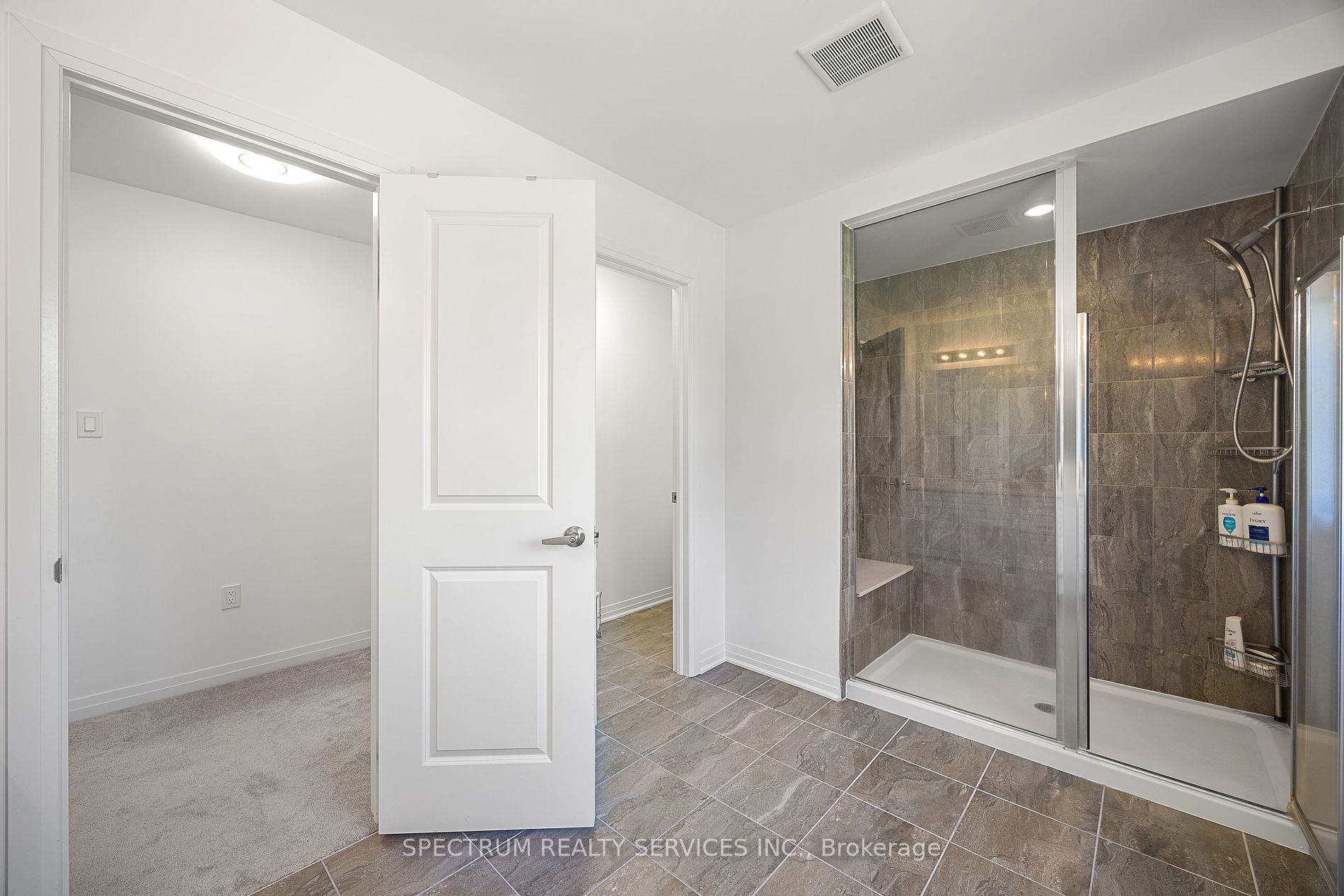 52 Pridham Pl Property Photo 25