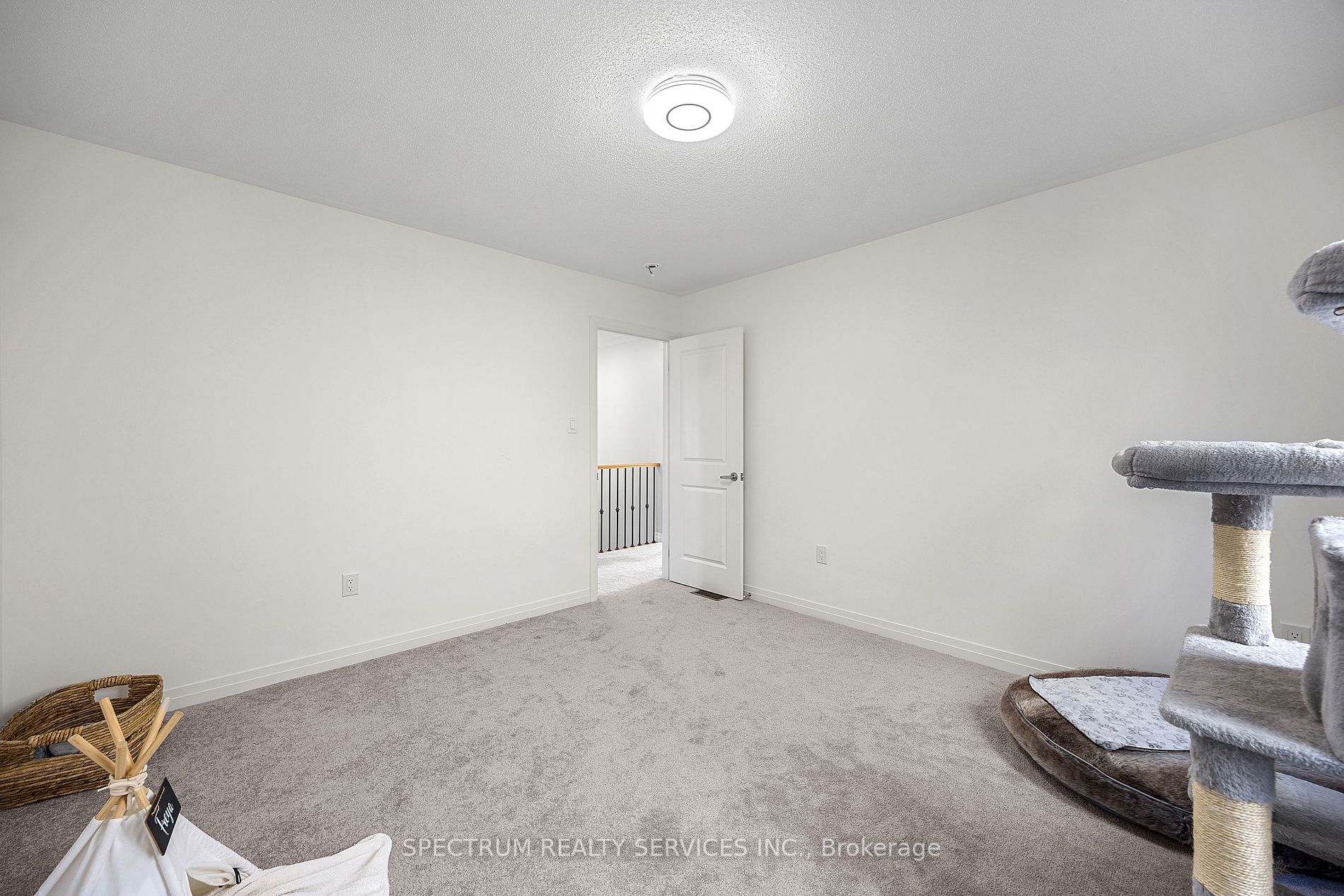 52 Pridham Pl Property Photo 27