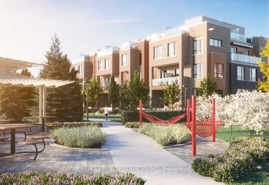 11 Lytham Green Circ 232 Property Photo 6