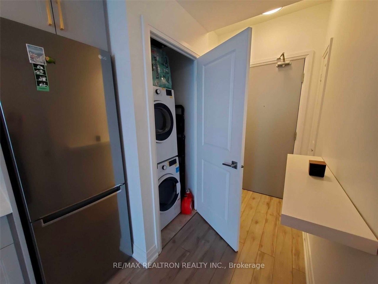 7165 Yonge St 04 Property Photo 6