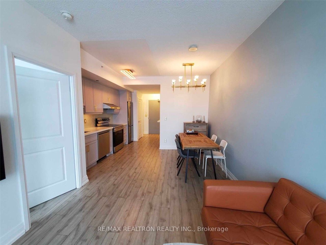 7165 Yonge St 04 Property Photo 8