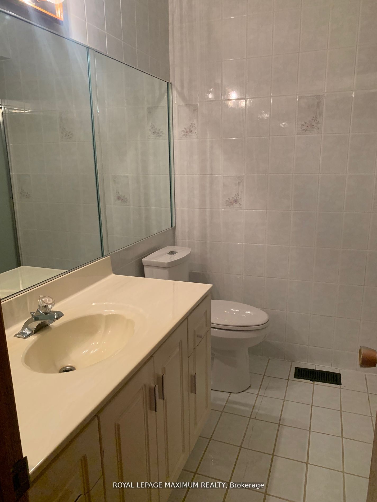 155 Rainbow Dr Property Photo 9