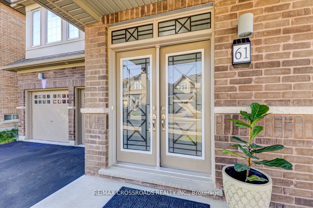 61 Blazing Star St Property Photo 3
