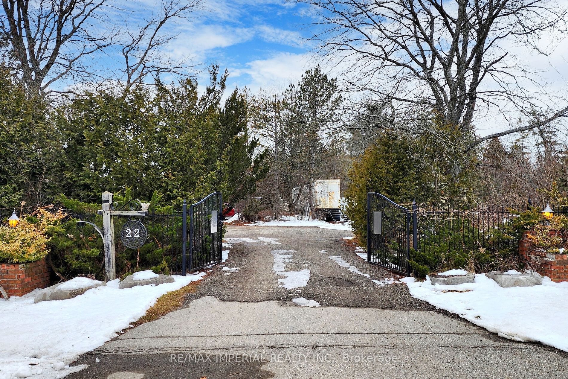 22 Ratcliff Rd Property Photo 1